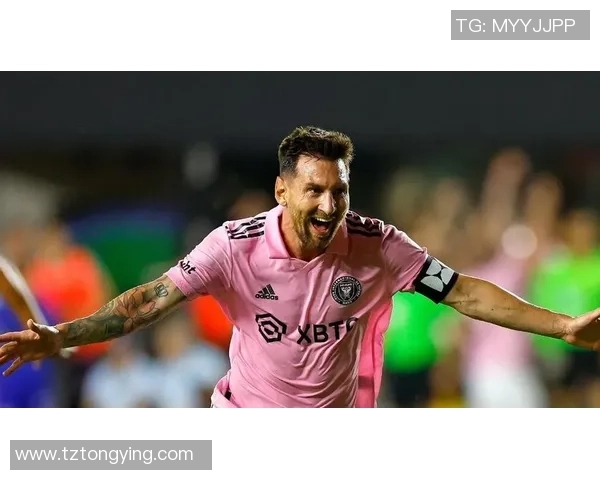 身披全身纹身的足球巨星展现独特个性与赛场魅力